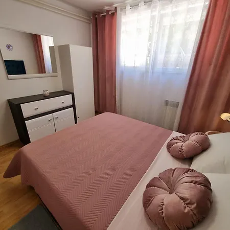 In Fuer 3 Personen By Interhome *
