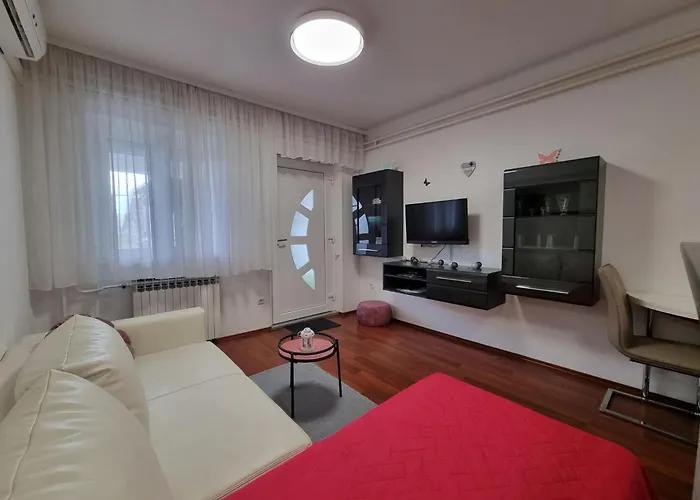 In Fuer 3 Personen By Interhome